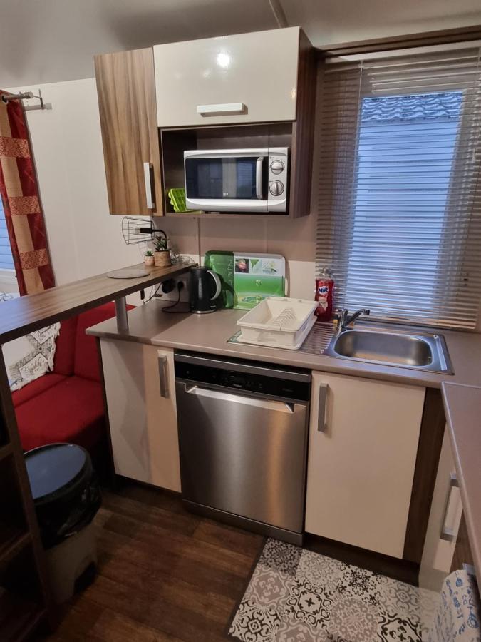 Mobilhome Des Sables Valras-Plage Bagian luar foto